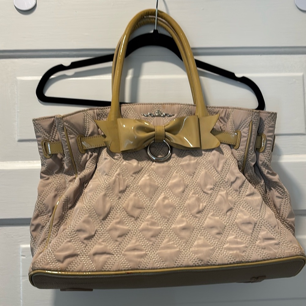 Brighton My Flat in London Creed Nylon Handbag